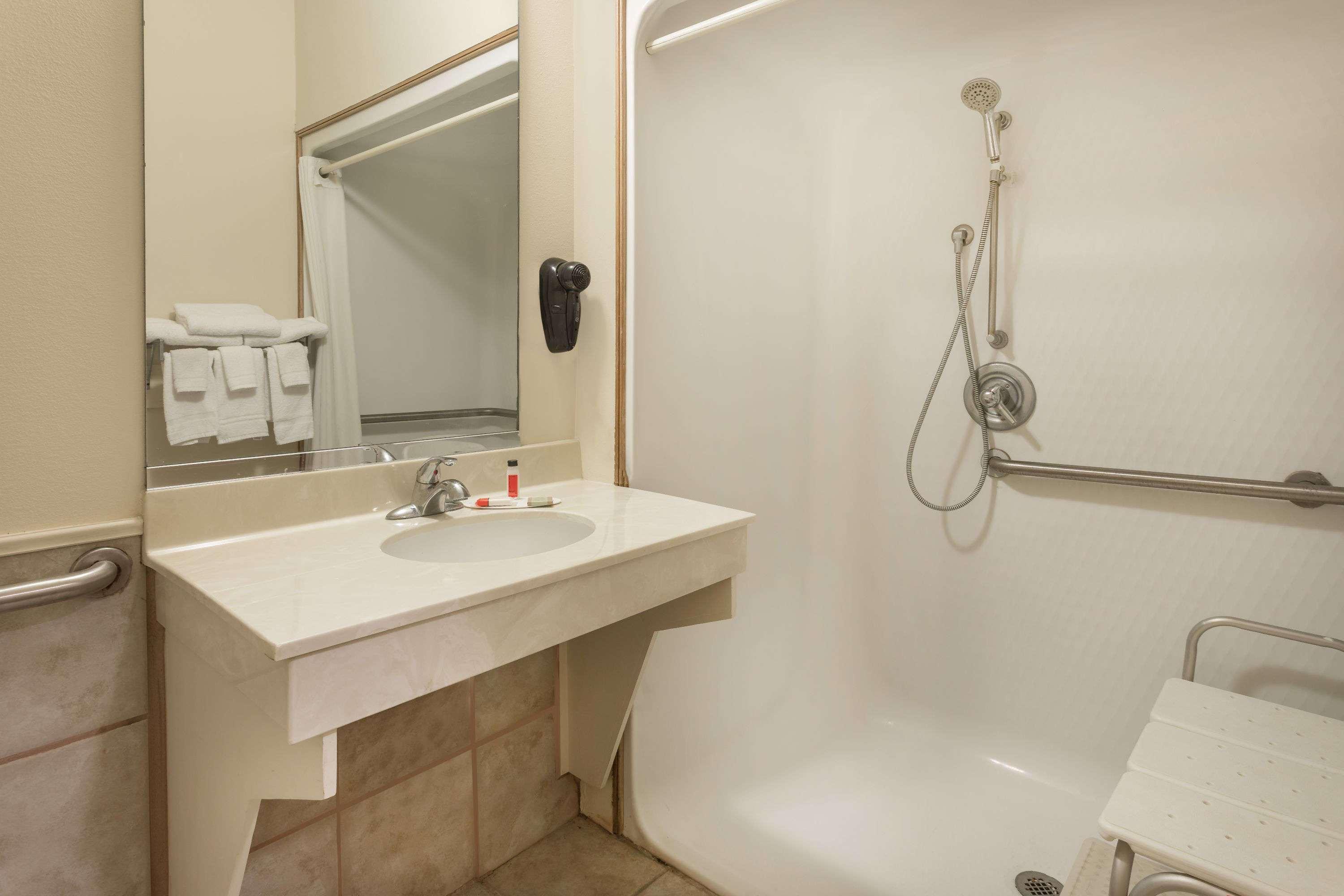 Motel Super 8 By Wyndham Duson Lafayette West Area Zewnętrze zdjęcie